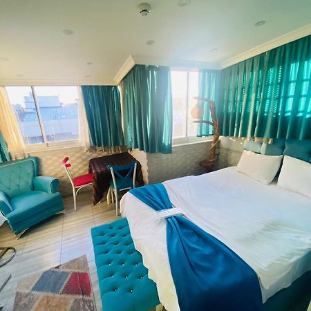Sirinyer Elit Residance Apart Hotel Smirne Esterno foto